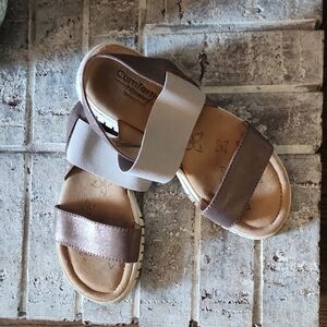 Comfortiva Brown and Tan Leather Sandals, 7.5